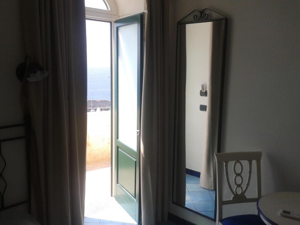 Il Porticciolo Di Amalfi